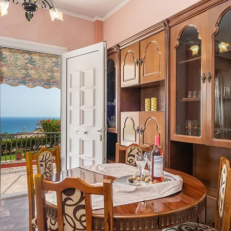 بيت للعطل Angelina's Sea View أرغوستولي